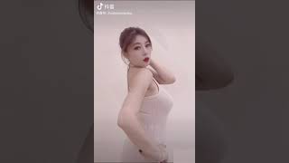 大胸少妇，骚气十足