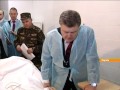 Порошенко поблагодарил раненых бойцов в Харькове