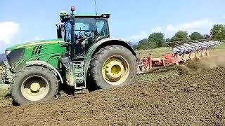 Orba 2018 (John Deere 6190 and KUHN 6 radličiek)  (plowing over the winter barley)