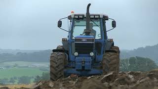 PLOUGHING WITH A FORD 8630 AND KVERNELAND PLOUGH