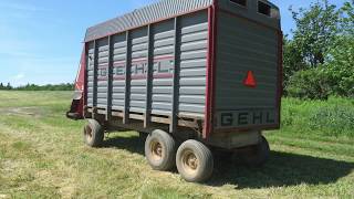 UP CLOSE WITH A GEHL 970 FORAGE WAGON