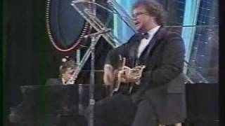 Arthur's Theme - Dudley Moore and Christopher Cross - Night of 100 Stars 1982