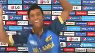 KUSAL MENDIS  funny dancing to sinhala song