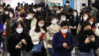 잇단 소규모 집단감염…거리두기 격상에 '긴장' / 연합뉴스TV (YonhapnewsTV)