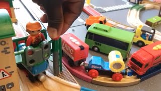 Railroad Crossings Crashes Level Crossing Track Change Wooden Railway Thomas and Friends brio Trains