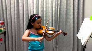 Sonia p|ay the violin:進行曲