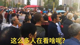 实拍，四川成都春熙路发生的真人真事，小伙用镜头记录下全过程