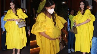 Pregnant Sonam Kapoor flaunting her Big Baby Bump at her Grand Godh Bharai with Bollywood & family