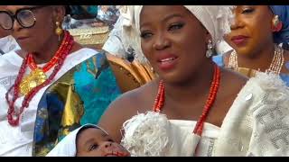 The Ooni of Ife welcomes his new baby home. #oonipalace #ooniofifepalace #Tademakinwa