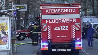 Löschbereitschaft Feuerwehr \u0026 SEG Berufsrettung Wien/ Brand in Meidling