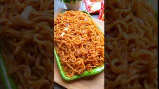 ଏକଦମ୍ ନୂଆ ଶୈଳୀରେ / Yummy Yippee Noodles Recipe / Noodles Recipe #Shorts #Viral