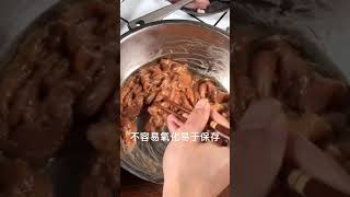 【美食宴】蒜苔炒肉做法#美食趣味计划#在家做个拿手菜最幸福的时刻便是享受自己做的美食，融化你的舌尖，满足你的味蕾#厨房料理#美食教程#下饭菜#美食教学#家常菜#美食日记#美食分享#shorts