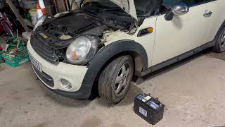 Mini One R56 Battery Replacement How To DIY Replace The Battery