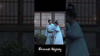 🤭🤭Yang Jinglan broke into Ji Yingying's house at night! #蜀锦人家 #BrocadeOdyssey #shorts