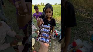 Yummy Bites SNICKERS CHOCOLATE🍫by #villagee |#viralvideo #shorts #fypシ゚ #snickers #chocolate #candy