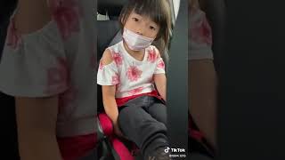 車で寝落ちする娘 TikTok #Shorts