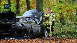 Overval woning Ministerlaan Zwolle - mogelijke vluchtauto uitgebrand - ©StefanVerkerk.nl