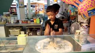 Fried ice cream review at Ayuthaya Park, Thailand.