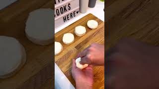 Garlic Butter Cheese Bombs #creativecooking #youtubeshorts #food #garlicbutter