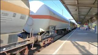 BR 185 050-2 mit Gemischtem Güterzug am 06.07.2023 Durchfahrt in Göppingen