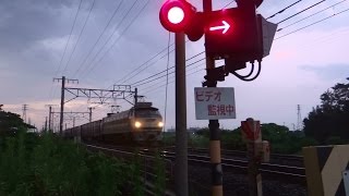 JR貨物 無情の雨の中 EF66-24[吹]号機＋コキ20B 貨物列車5070レ 2014/08/26