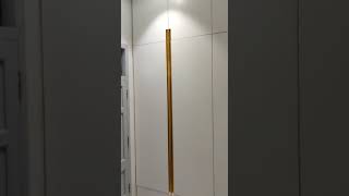 Wardrobe with Gprofile handle