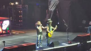 Guns N' Roses - Slash solo & Sweet Child o' Mine