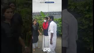 SFI  സംസ്ഥാന സെക്രട്ടറി ആർഷോ പി.എമ്മിനെ മുദ്രാവാക്യങ്ങളോടെ പ്രവര്‍ത്തകര്‍ ജയിലിലേക്ക് അയക്കുന്നു