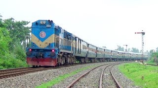 Chilahati to Rajshahi Barandra Express Passing Through Raninagar Railway Station, Bangladesh Railway