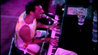 Queen - Bohemian Rhapsody (HQ) (Live At Wembley 86) - Gimme Some Lovin'