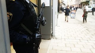 Why Swedish police with machine guns are guarding Jewish schools