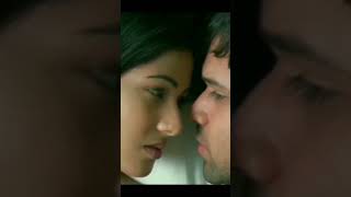 Sonal Chauhan kissing