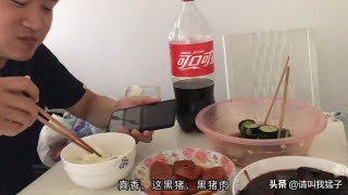 看看卡车司机在家不出车一天都干了啥？不出车一天也没闲着。