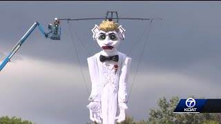 What does Zozobra look like this year?