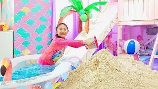 Bug Transform her Room into A Beach