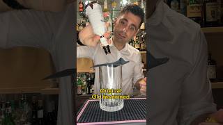 Old fashioned 60 ml rye whisky,zolletta di zucchero,5/6 dash angostura,acqua #shortvideo