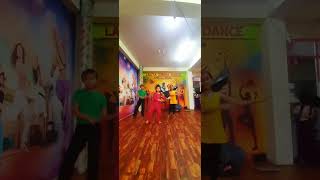 Sora Pugi Satra Lagda Yestai Hunxa Ki Nepali Movie Super Star song Cover Dance By Lalita Zumba Dance