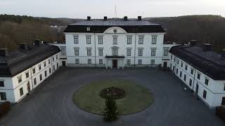 Drönare över Rosersbergs slott.