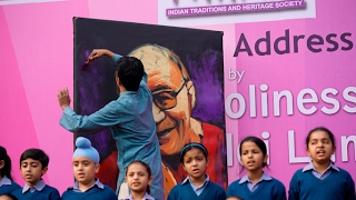 The Dalai Lama Live Art - Vilas Nayak