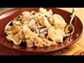 Chicken and Mushrooms in Garlic White Wine Sauce Chicken and Mushrooms in Garlic White Wine Sauce