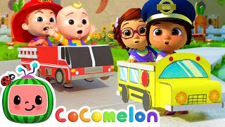 Nina Wheels On The Bus VS Baby JJ Firetruck! | Colors & Play | CoComelon Nursery Rhymes & Kids Songs