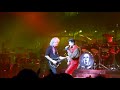 Queen + Adam Lambert - Fat Bottomed Girls