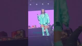 Ella Mai at Mary J. Blige Oakland Concert for Good Morning Gorgeous Tour 10/6/22