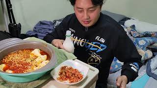 (현장숙소먹방) 눈오는날 현장일 마치고 순두부틈새라면먹방\u0026막걸리 라죽으로 마무리