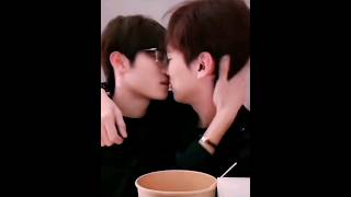 BL hot kiss🔥Xiao Hu \u0026 Xiao Jiang #kiss #loveboy #lb #lovebl #foryou #douyin #blshorts #bltiktok #fyp