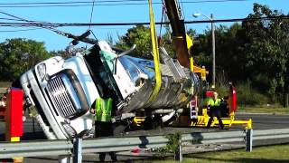 HILLSBOROUGH NEW JERSEY BIG RIG TOWS FLIP TANKER RT. 206 FIRE EMS RESPONSE 10/06/14