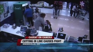 WATCH: Fight started over cutting in line at Walmart