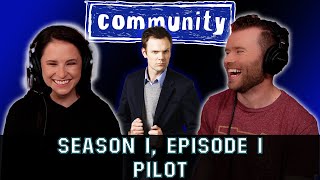 Angela Watches 📚 COMMUNITY 🎓 For The First Time! Season 1, Episode 1 "Pilot" Reaction