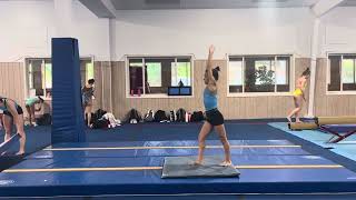 Stella Fischer Switch leg aerial beam 10/28/23