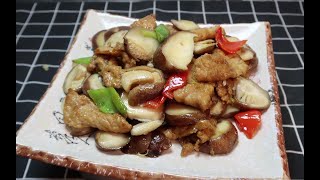 香菇炒肉正确家常做法，掌握这些诀窍，肉片滑嫩味道鲜美，好吃又下饭，简单易学